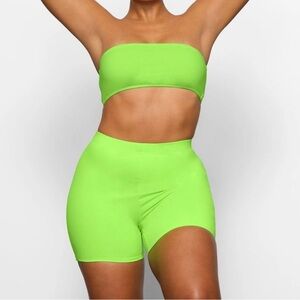 SKIMS Recycled swim mid waist short - small - NWT